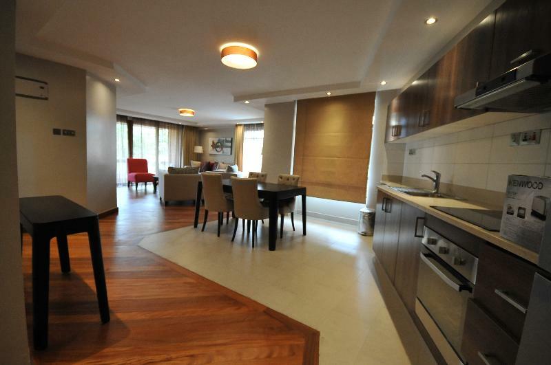 Longonot Place Serviced Apartment-Nairobi, City Centre Cbd Екстериор снимка